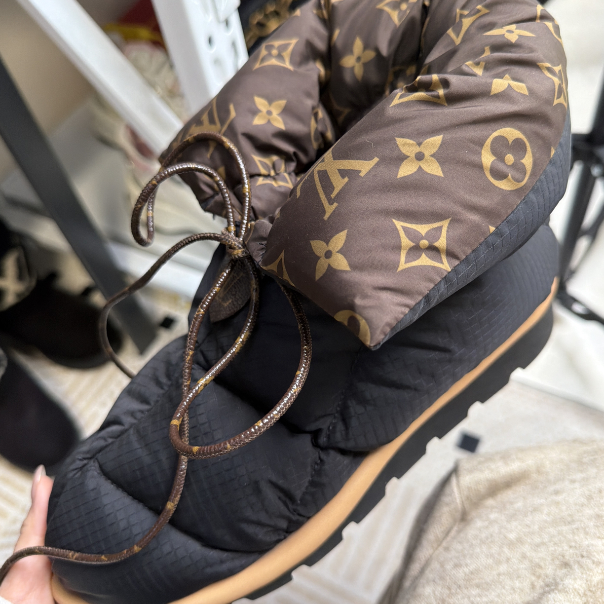 99新 LouisVuitton/路易威登 路易威登代拍链接二手女鞋38码