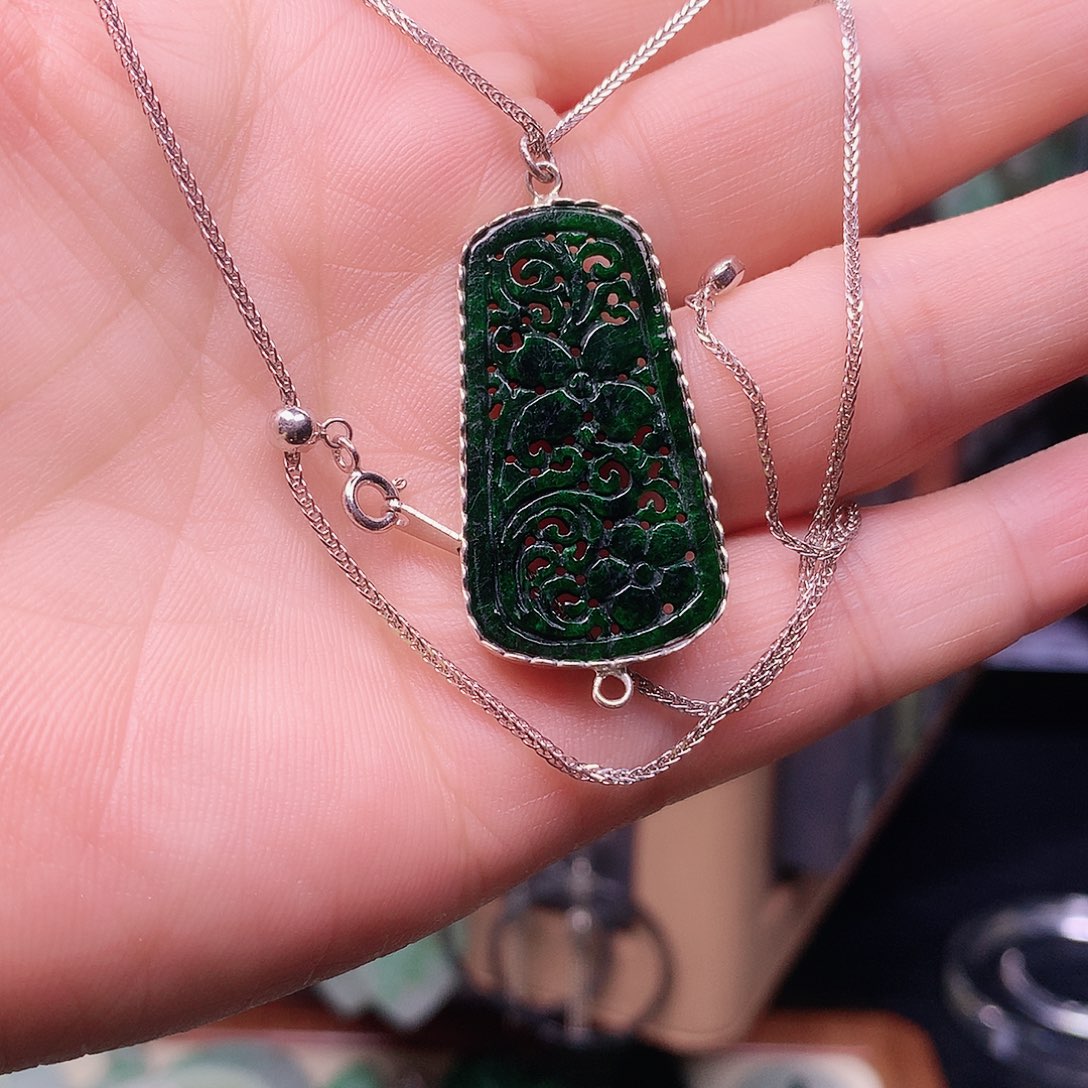 翡翠银S925镶嵌颈饰@***月