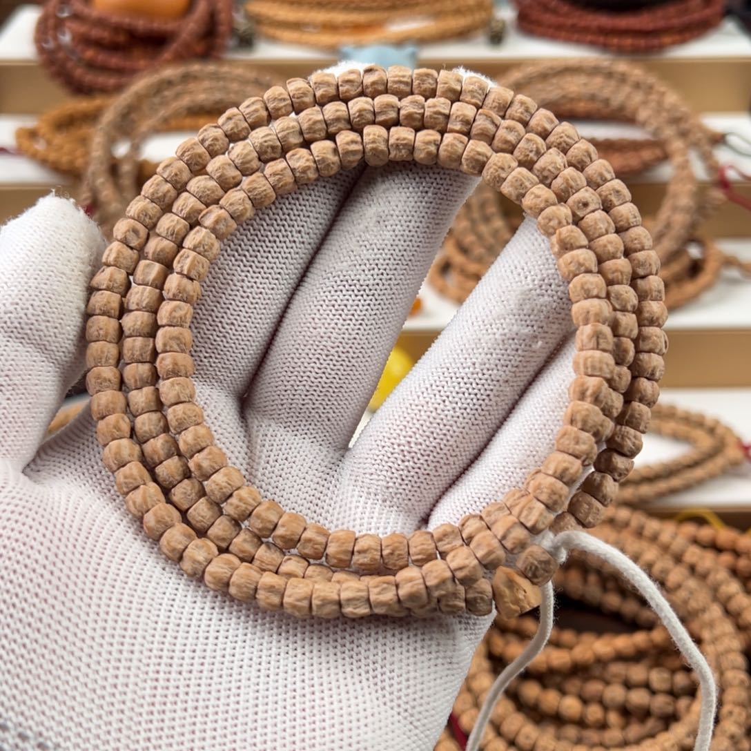 柏香籽/百香籽吊坠6+