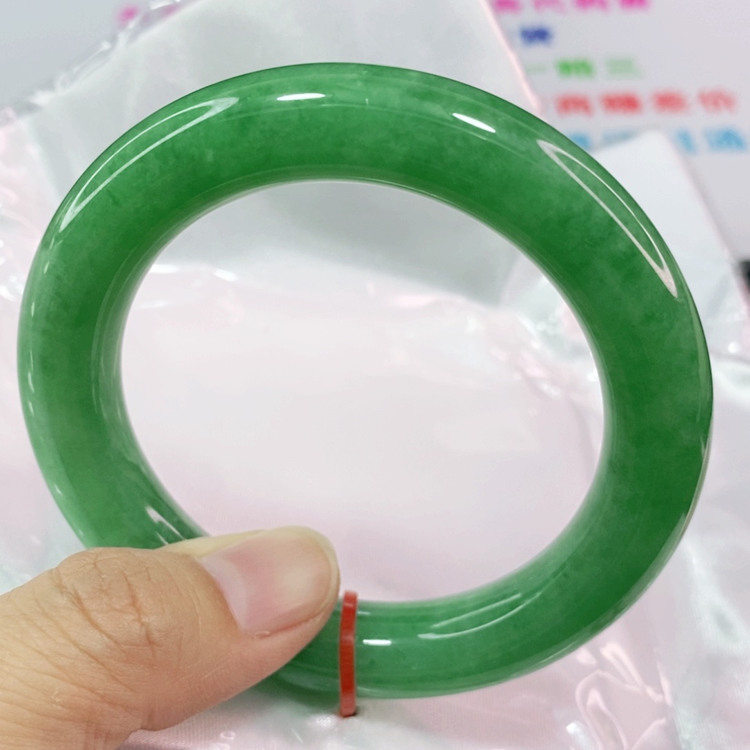 未镶嵌手镯翡翠55.8圈口高货毕业