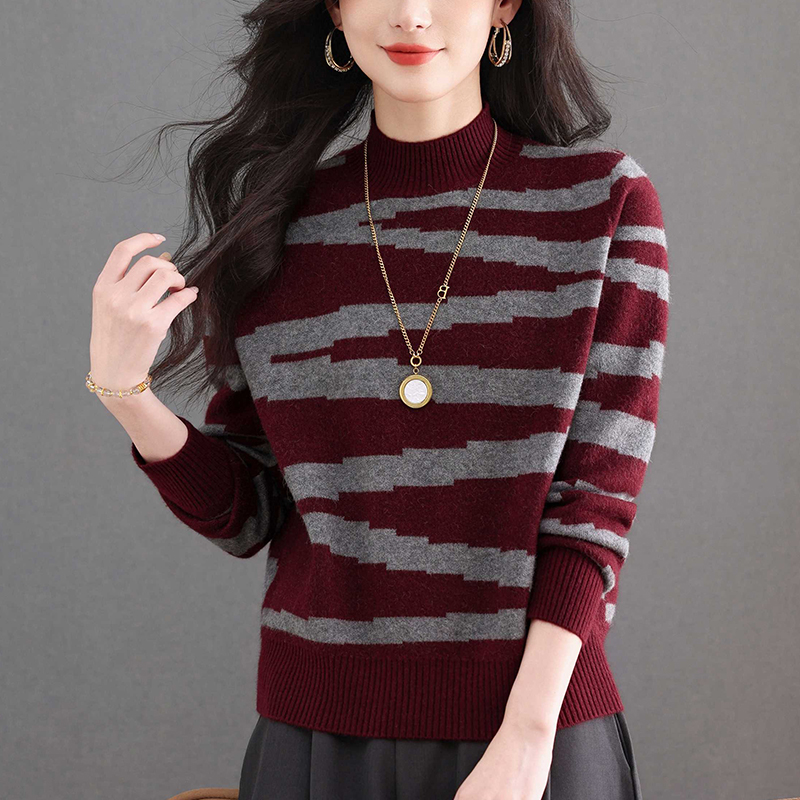 秋装大码洋气条纹针织衫女宽松显瘦外穿毛衣百搭秋冬半高领打底衫