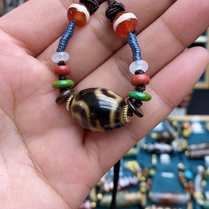 玛瑙/玉髓颈饰合金