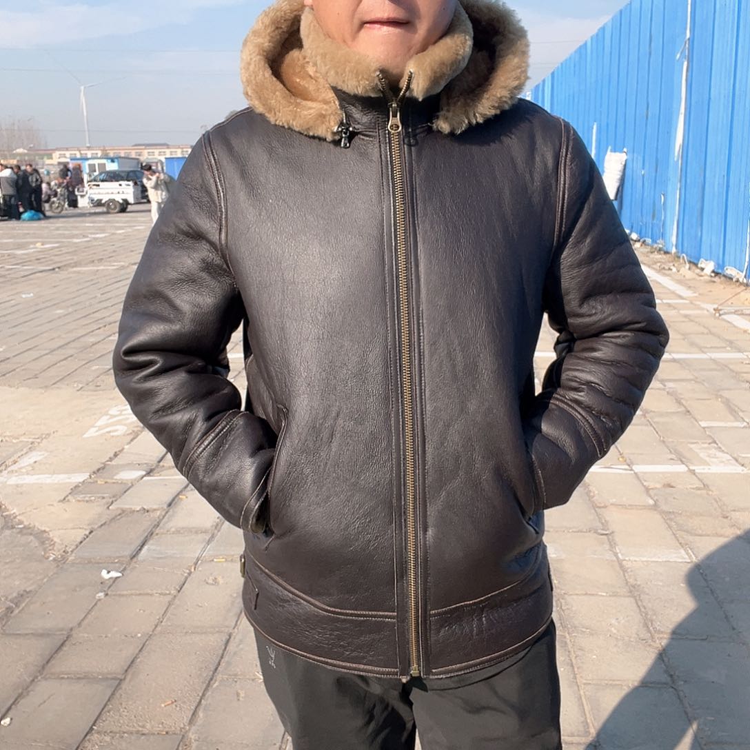 棕咖帽款皮毛一体