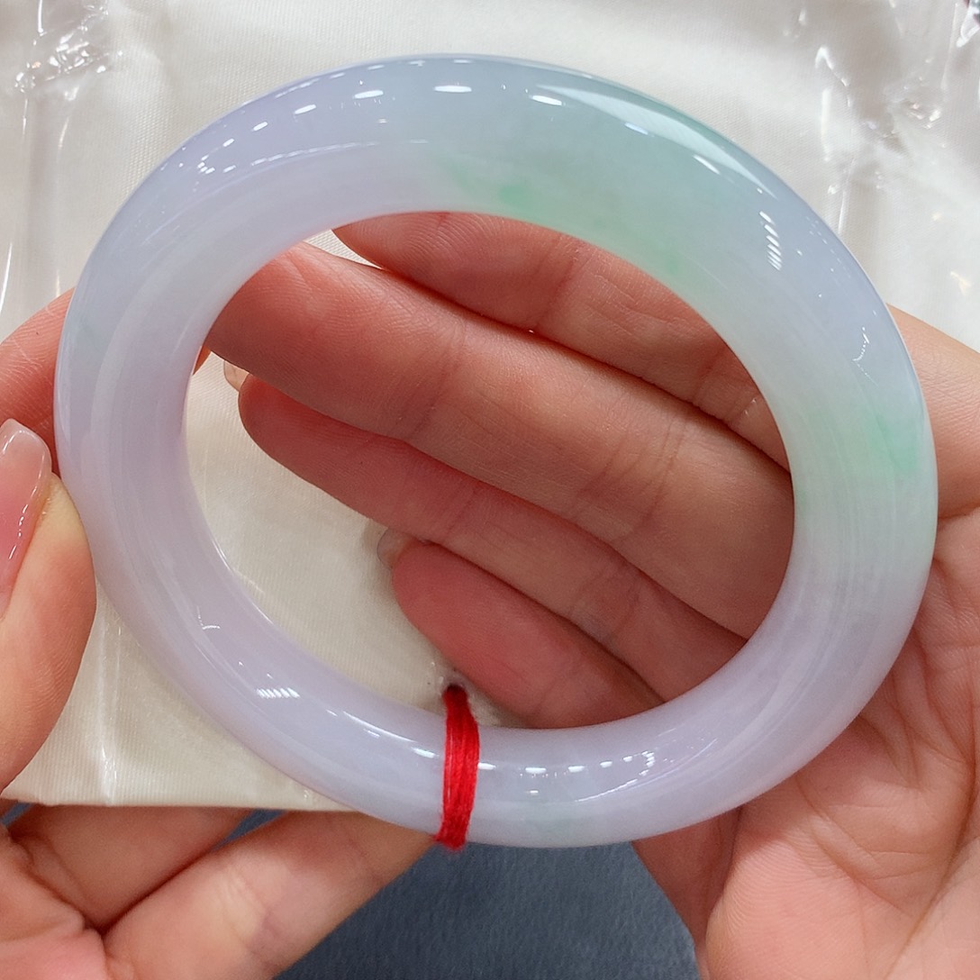 翡翠未镶嵌手镯59.8圆条两天鉴赏