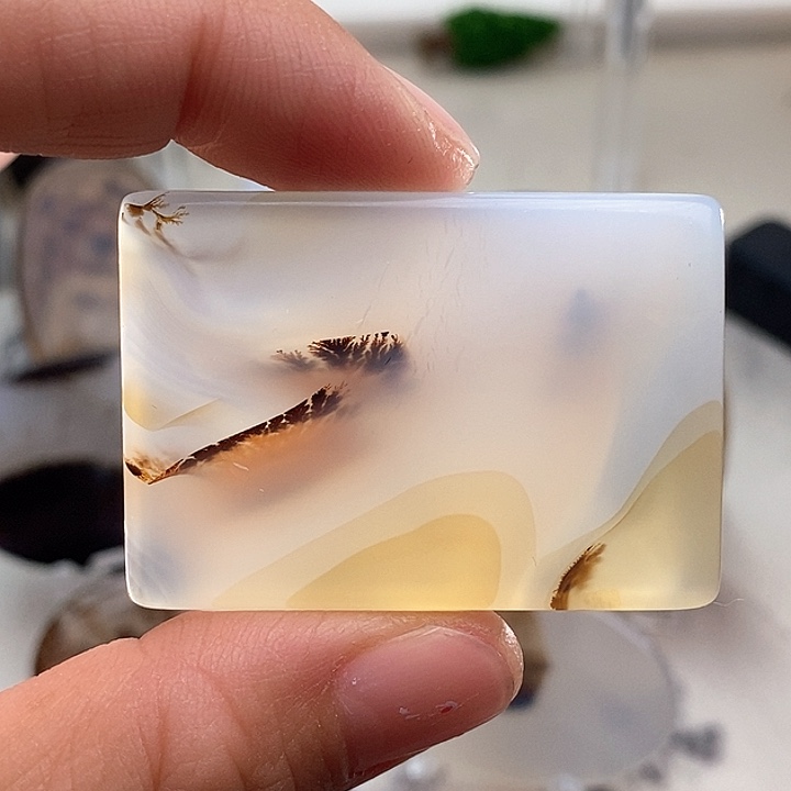 玛瑙/玉髓颈饰未镶嵌