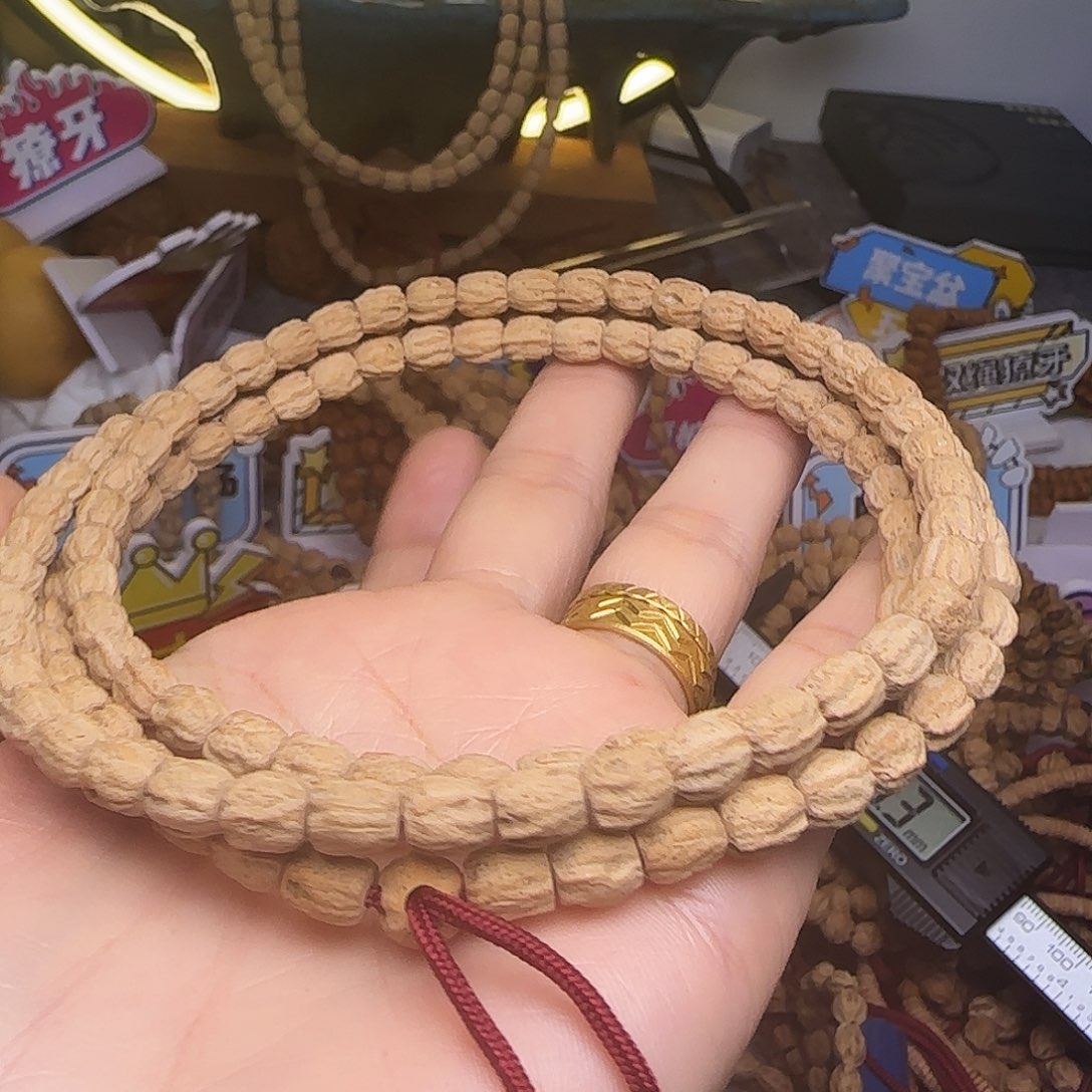 柏香籽/百香籽吊坠继**石极顺大长腿