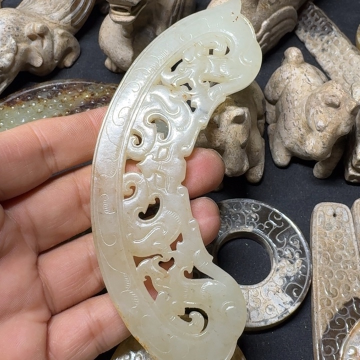 和田玉挂件未镶嵌