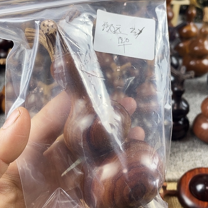 致***y大叶紫檀（黑酸枝木类）