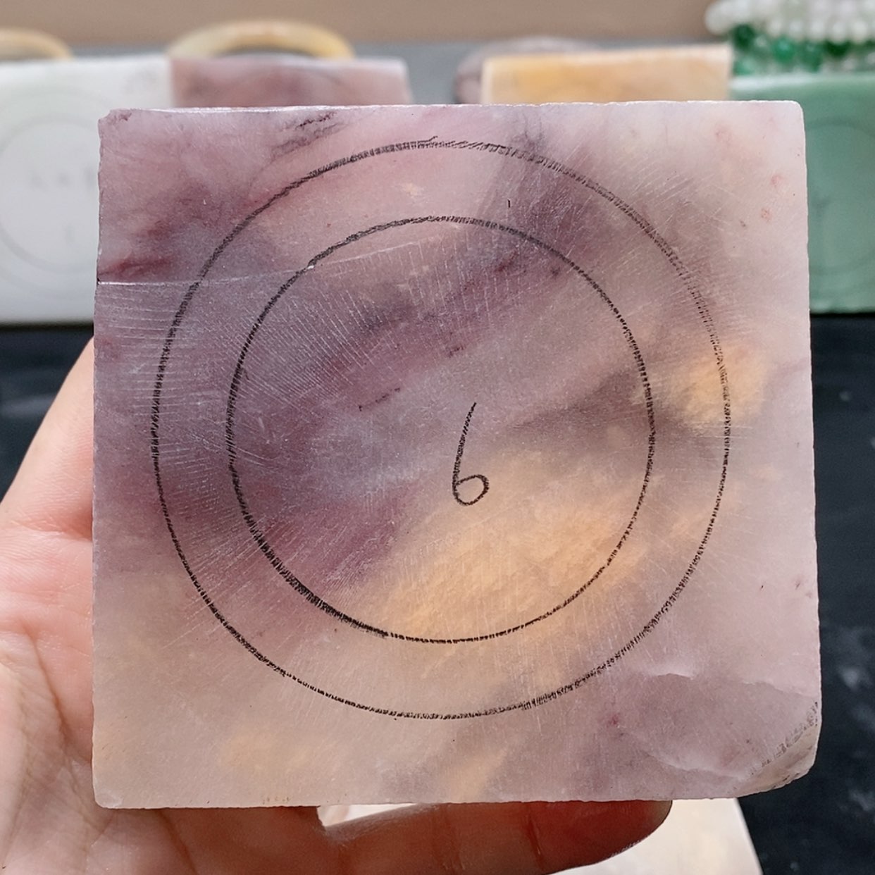 【闪购商品】石英质玉手镯未镶嵌淡***香定制