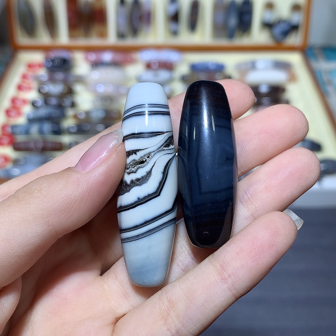 西***风玛瑙/玉髓未镶嵌颈饰