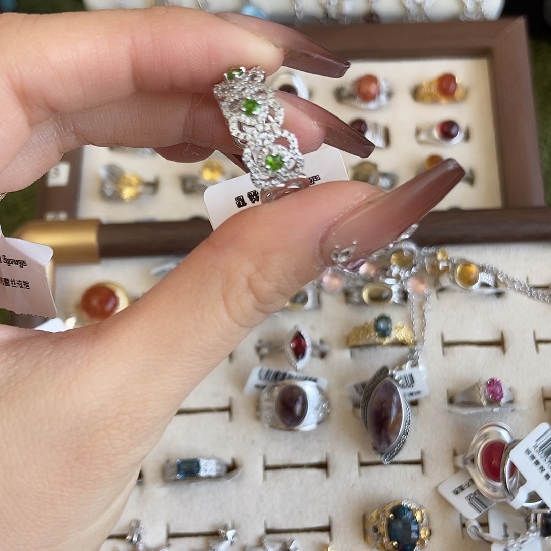 中***意水晶未镶嵌戒指透辉蕾丝