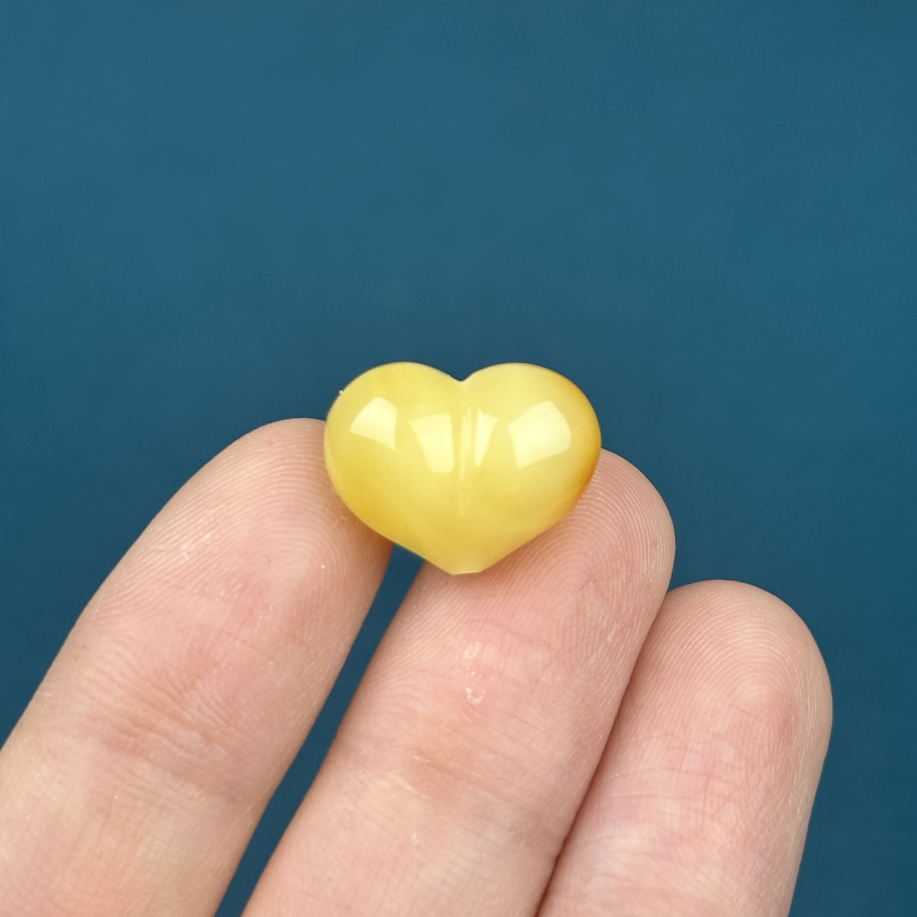 F4345天然原矿蜜蜡 屁桃爱心 16.9*13*10mm支持复检假一罚十