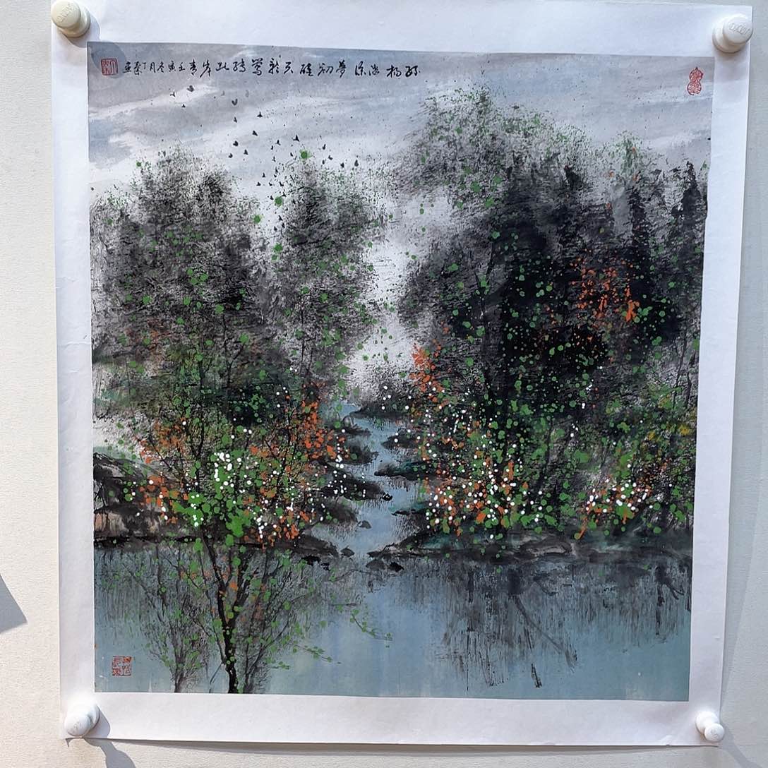 国画把门反锁门上一扇通往