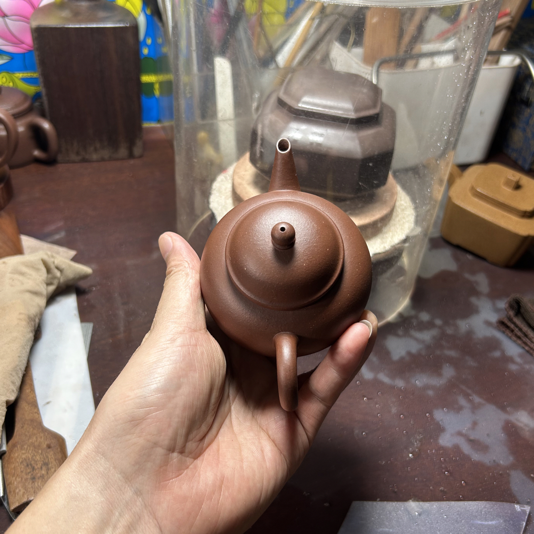 宜兴原矿紫砂水平壶