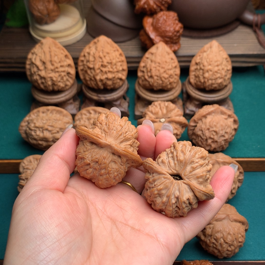 把件文玩核桃平谷血麒麟40（福利款）