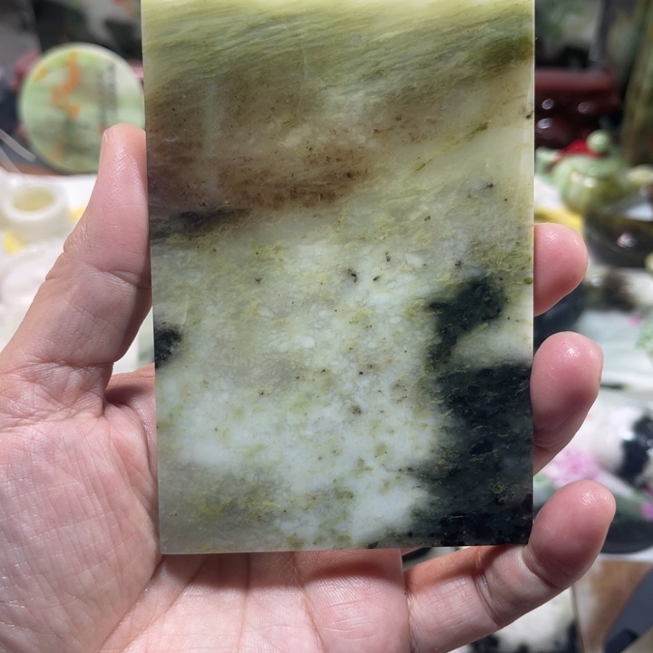 独山玉未镶嵌颈饰雅摆