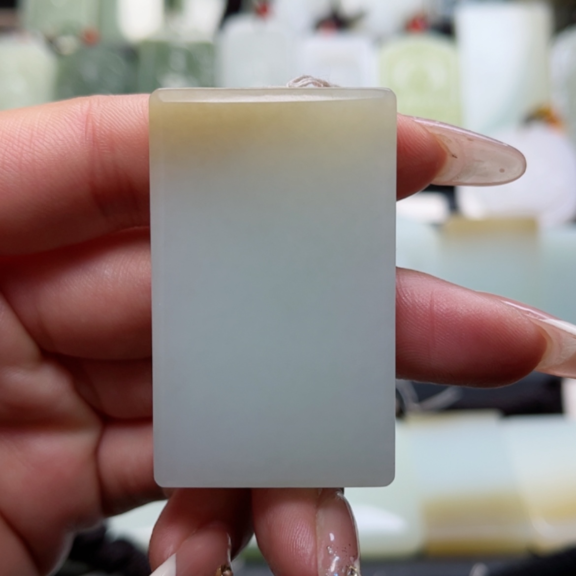 【闪购商品】颈饰未镶嵌和田玉