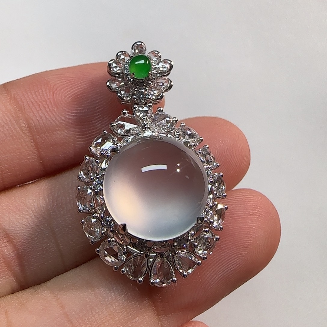 翡翠18K金镶嵌吊坠(不含链)蛋面