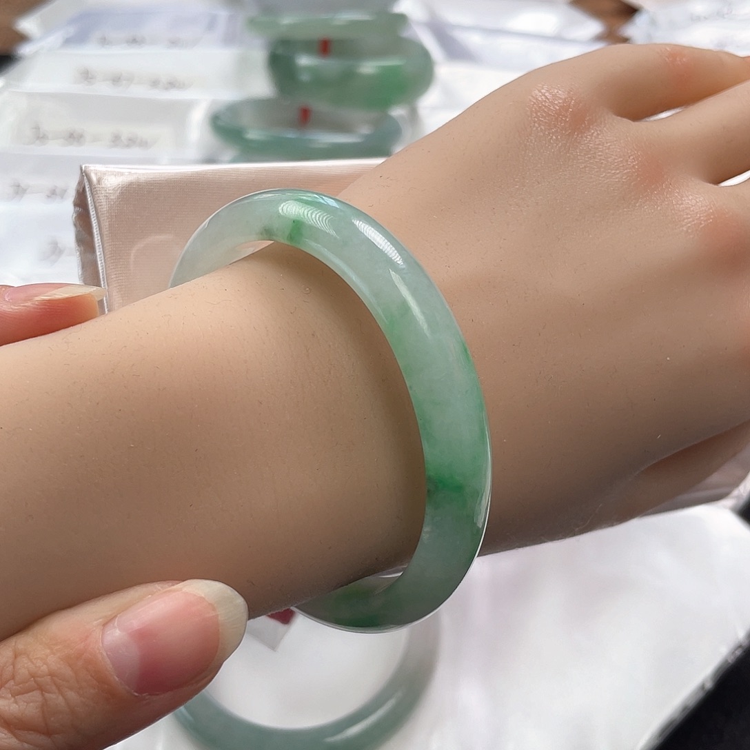 翡翠手镯未镶嵌手镯MY2222