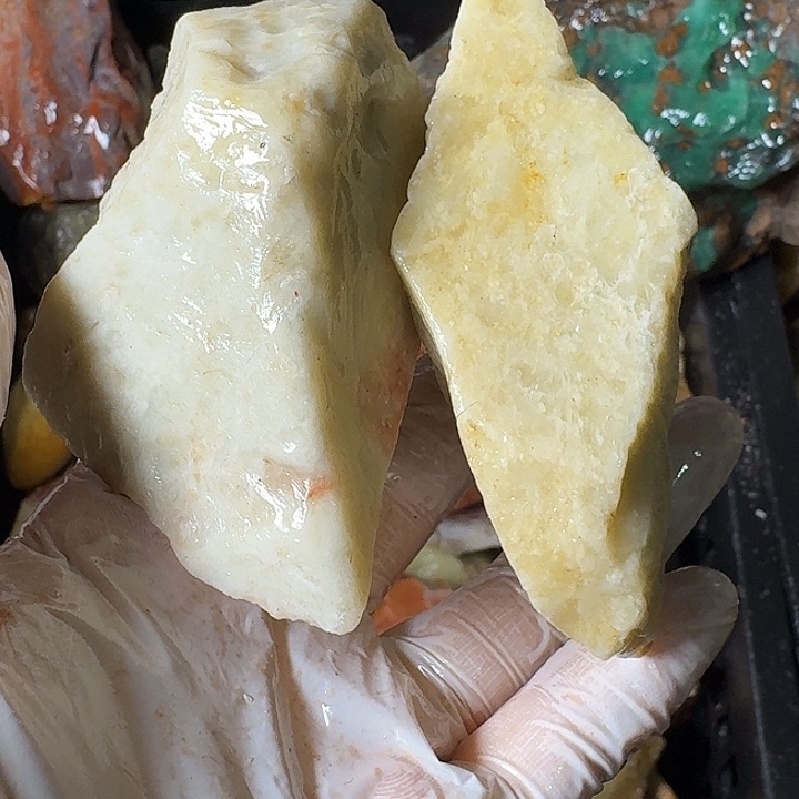 重***阳寿山石寿山石的颜色