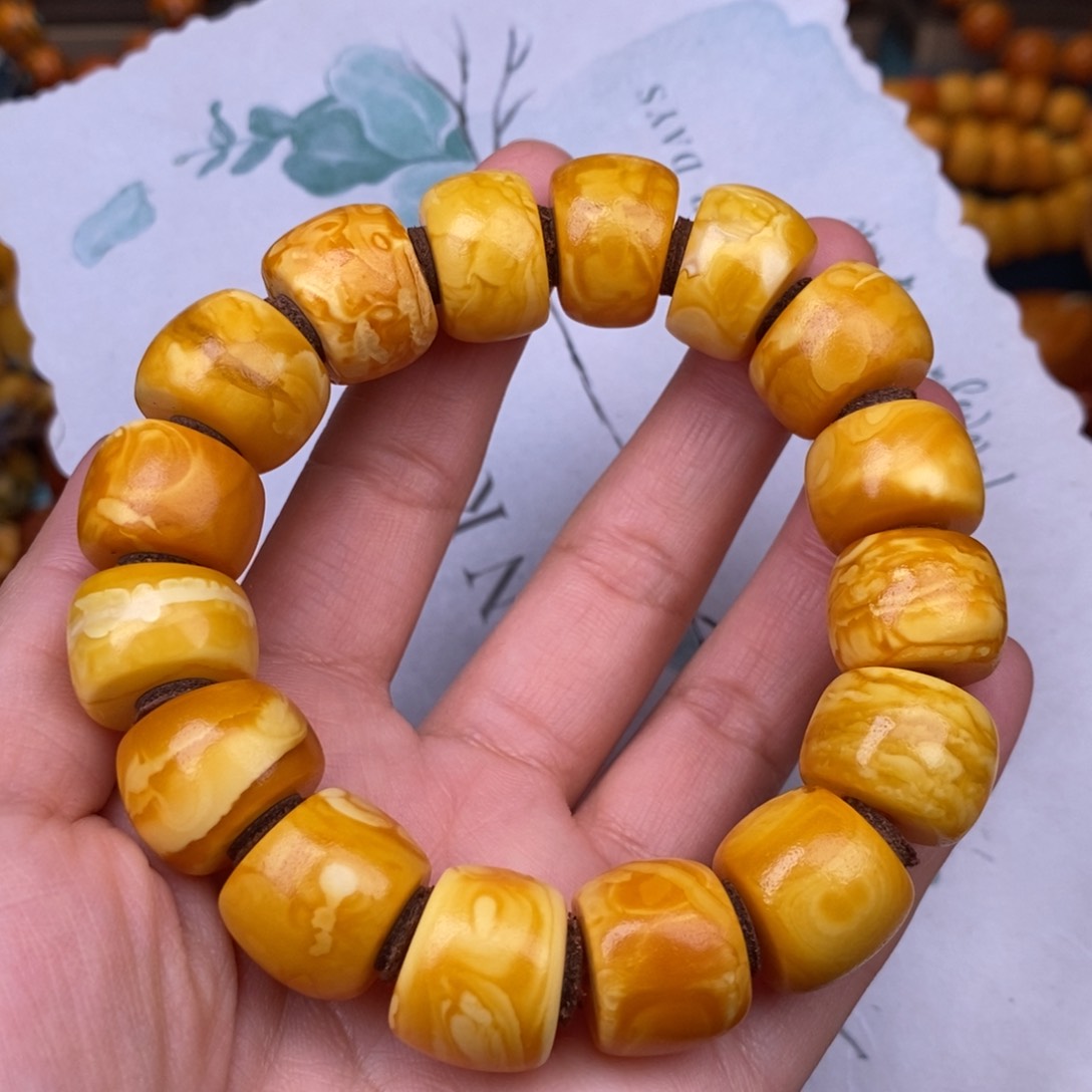 蜜蜡裸石未镶嵌蜜蜡