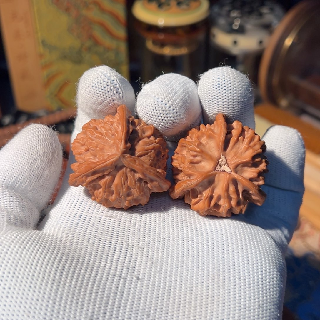 把件文玩核桃全品盘山三棱36