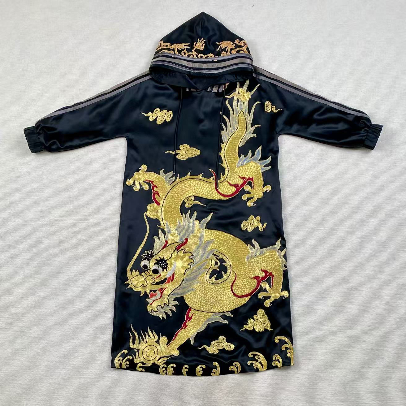 云饰图腾原创新中式国风女装重工刺绣连帽时尚气质款休闲长款卫衣