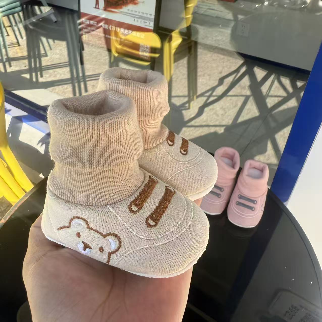 婴儿鞋子春秋冬6-12个月0-1岁鞋保暖棉鞋软底学步袜男女宝宝不掉