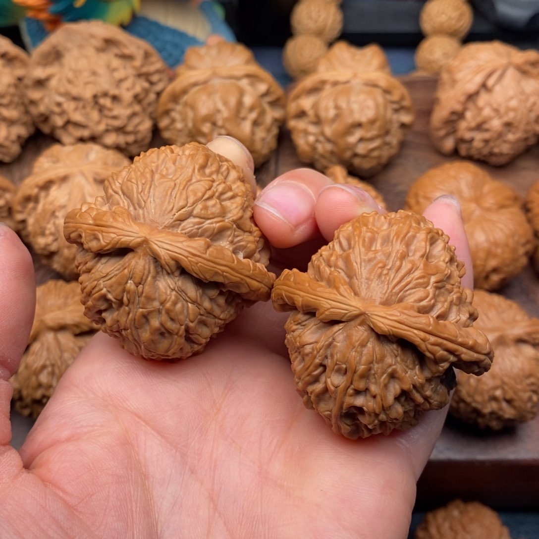 文玩核桃把件42球白