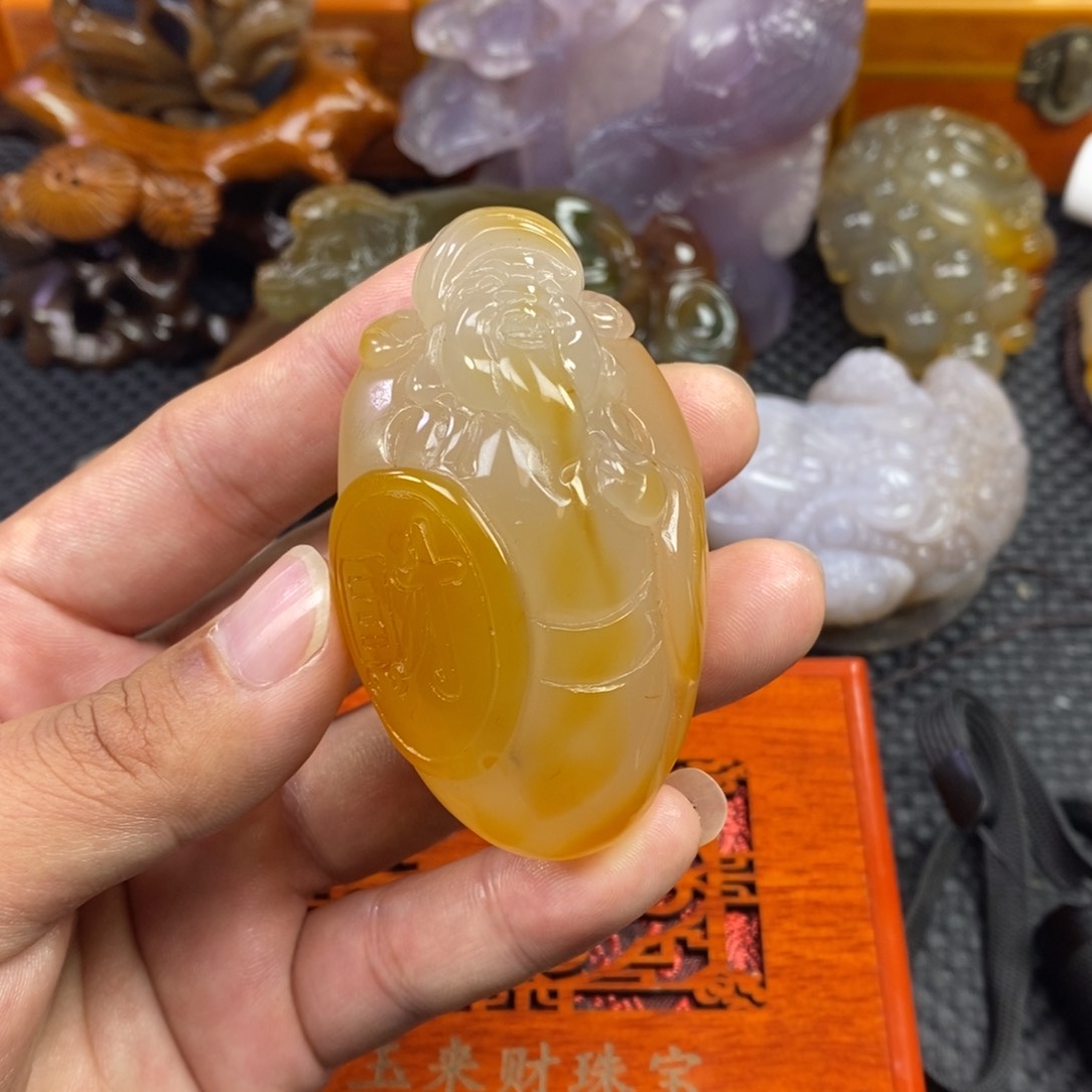 玛瑙/玉髓手把未镶嵌临***蝉