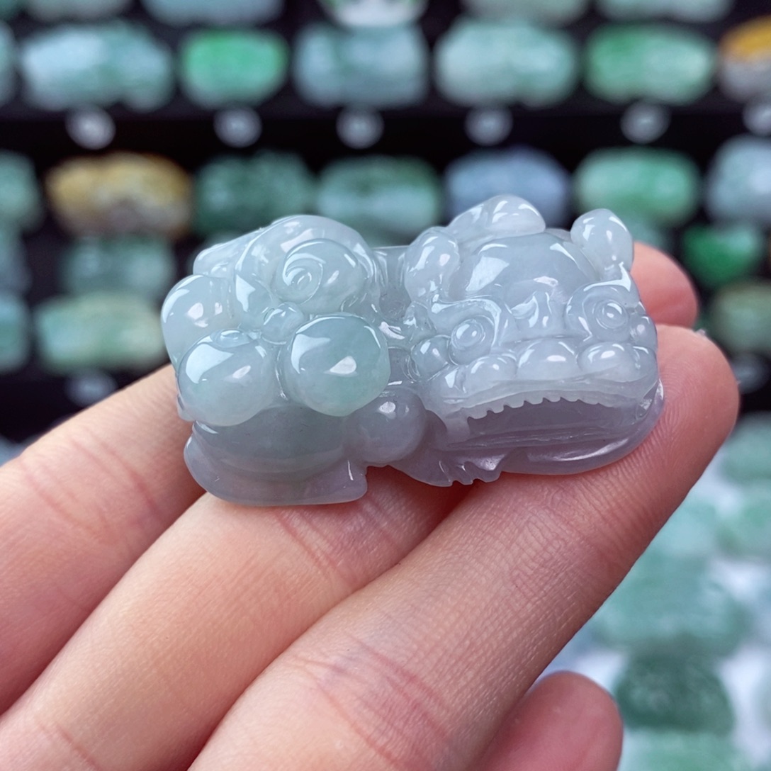 翡翠颈饰未镶嵌天然