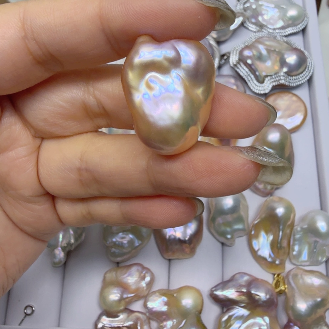 颈饰银S925镶嵌淡水珍珠