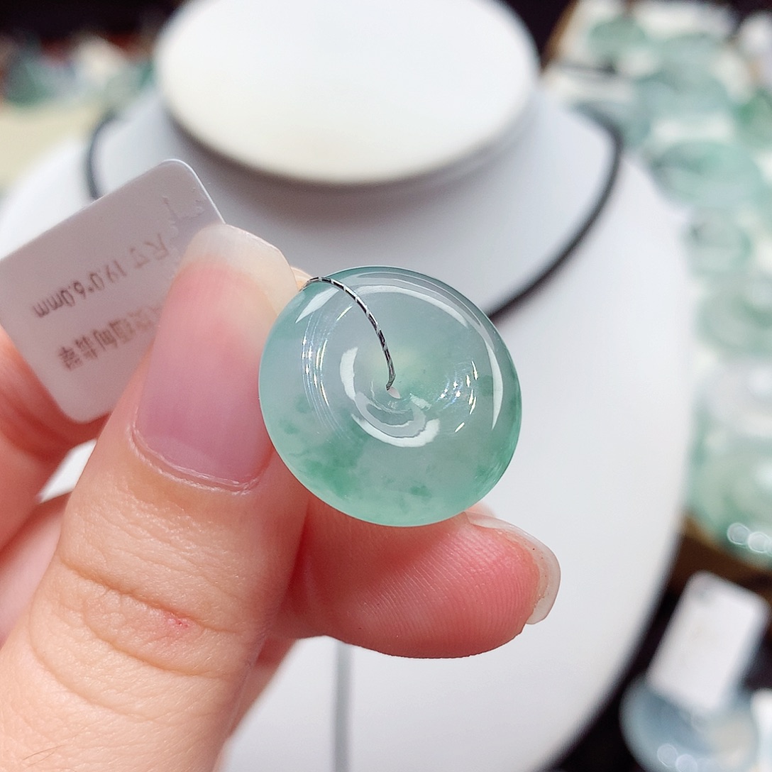 颈饰未镶嵌翡翠翡翠128，19/6