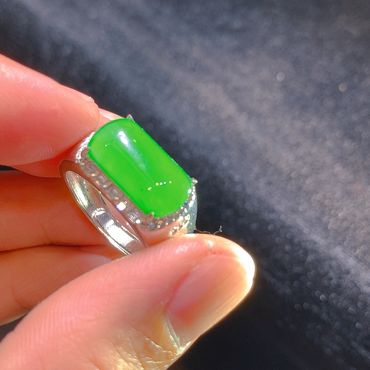 【闪购商品】翡翠颈饰银S925镶嵌翡翠