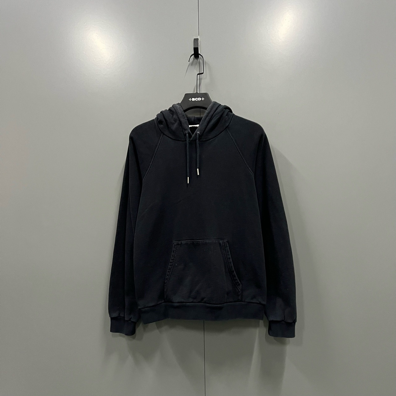 95新 Celine/思琳 （jp）306 黑色背后印花帽衫 M码