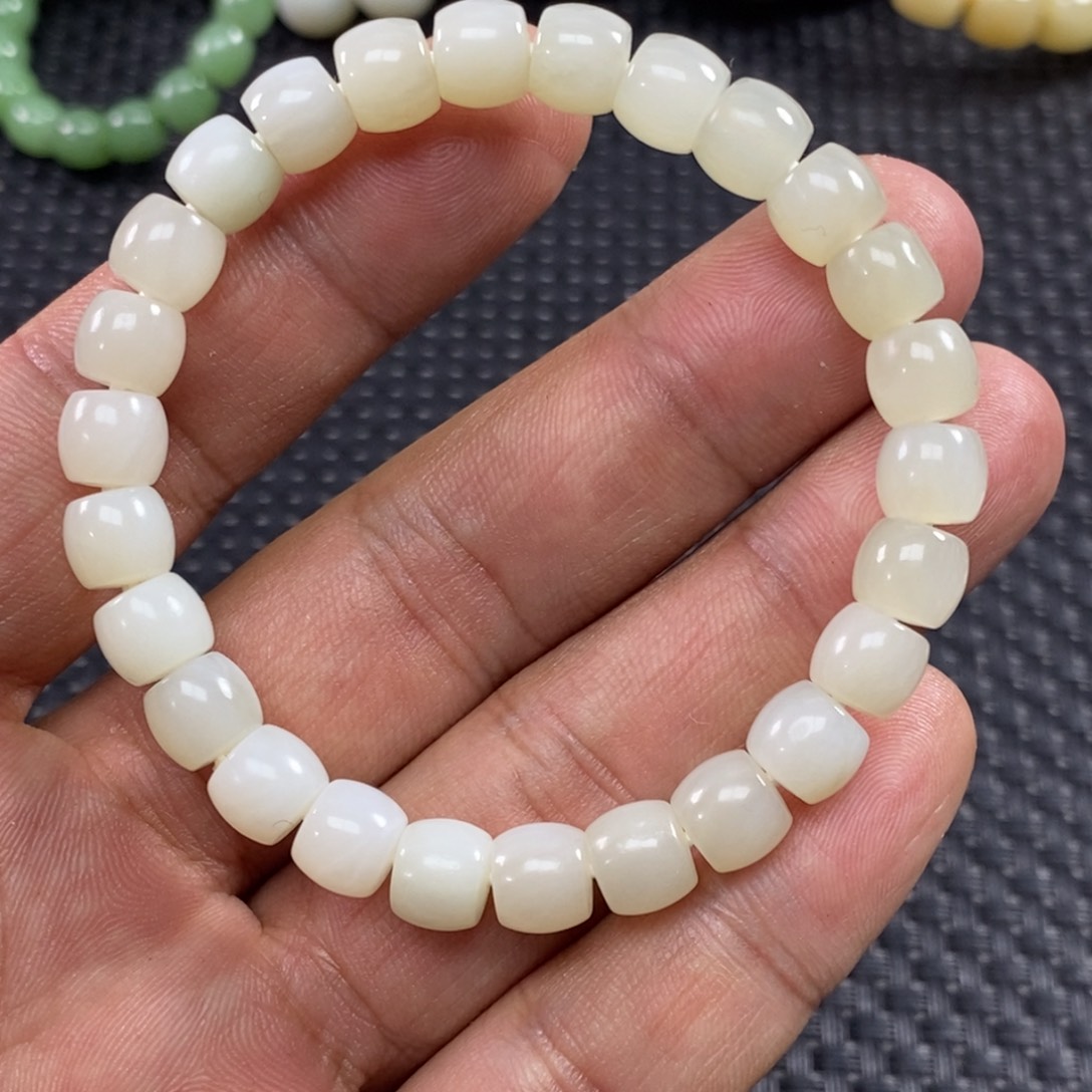 和田玉手链未镶嵌