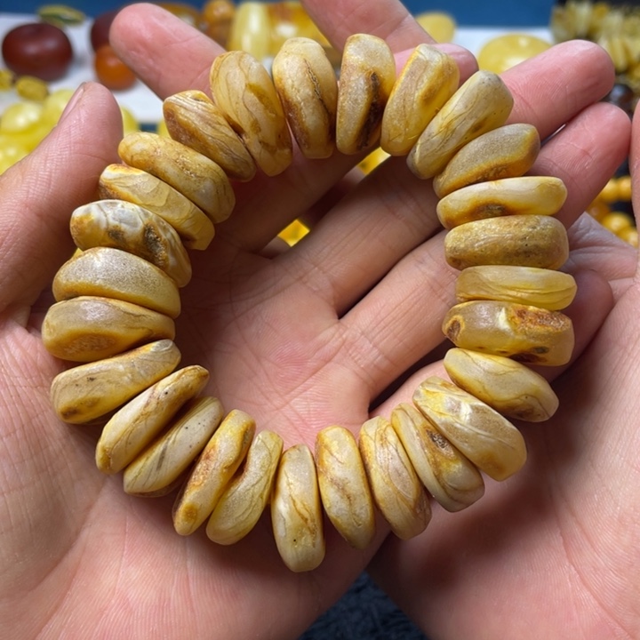 琥珀珠宝奇石未镶嵌么*凹