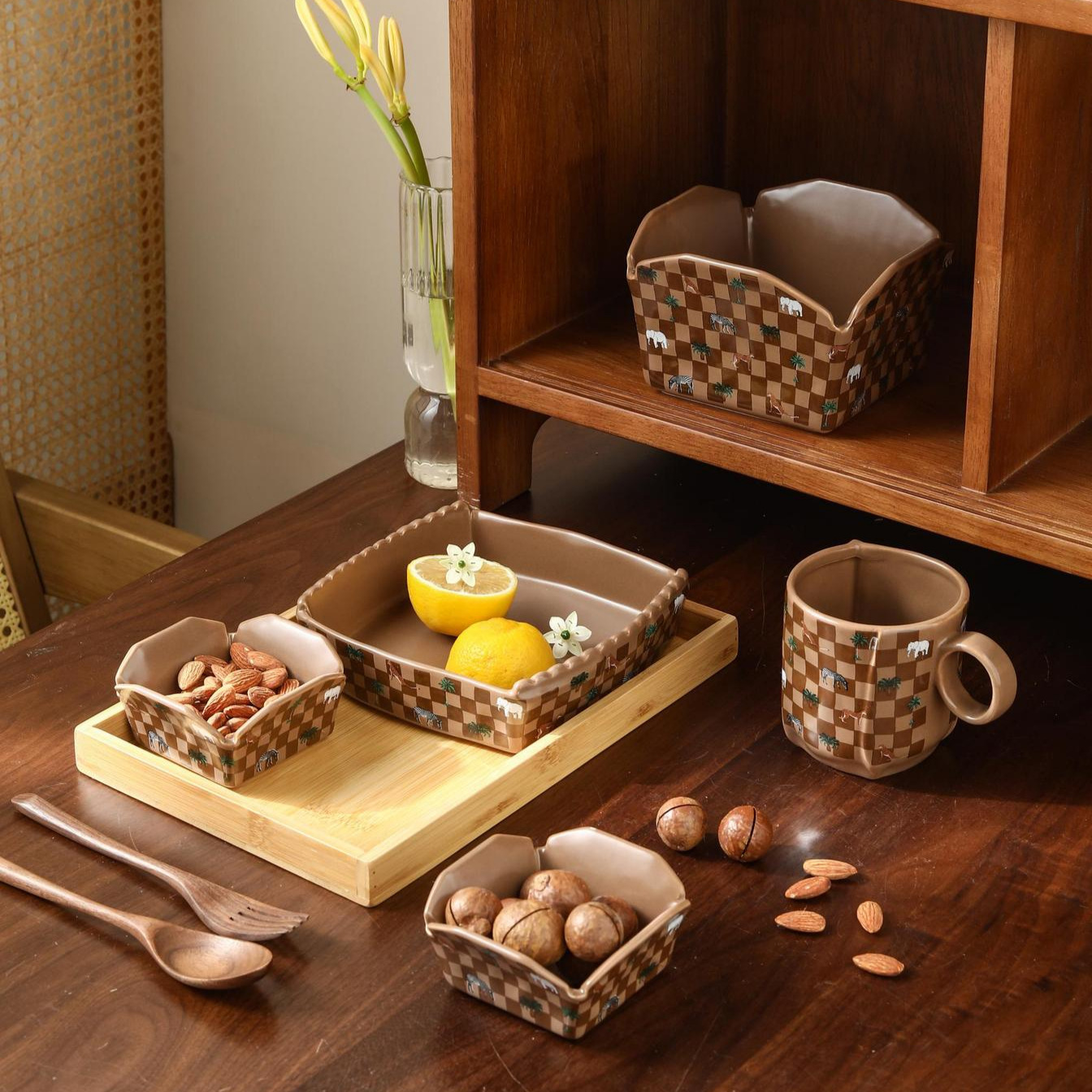 新款折纸路易森林卡通可爱餐盘点心盘咖啡杯马克杯家用日用陶瓷