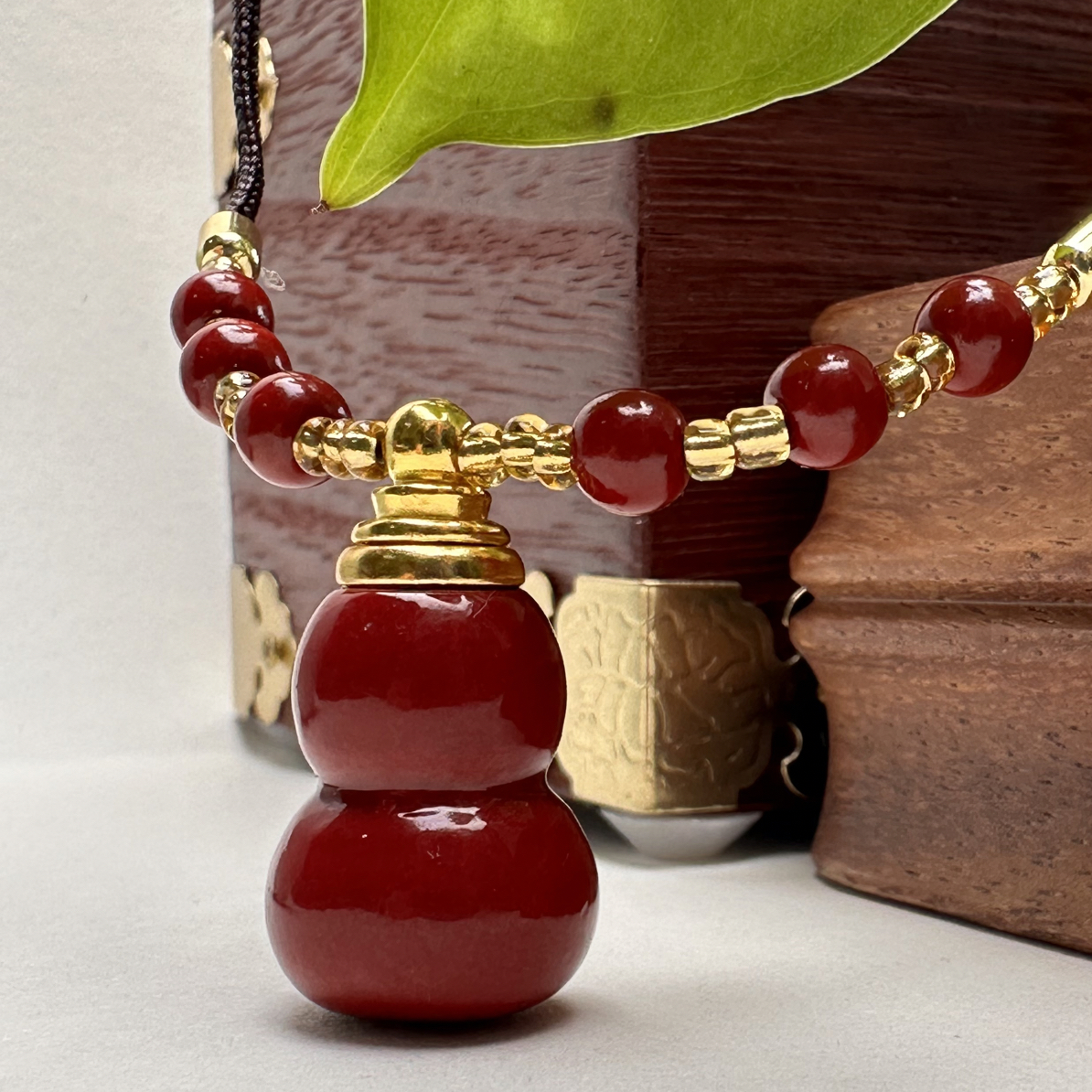 非金属珐琅吊坠 福禄葫芦本命年款沙沙红色吊坠15mm