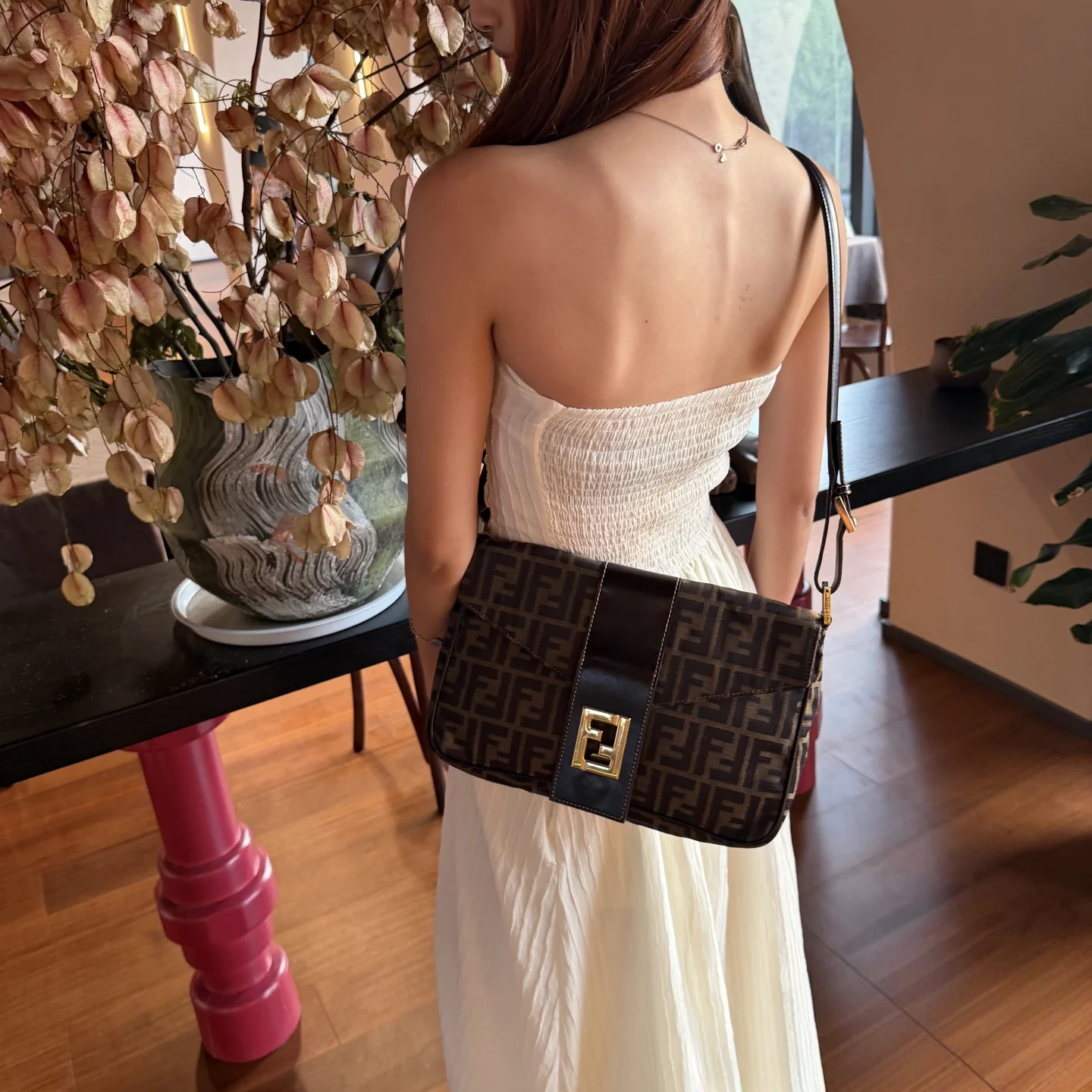 95新 FENDI/芬迪 暮野奢品/芬迪单肩/04041