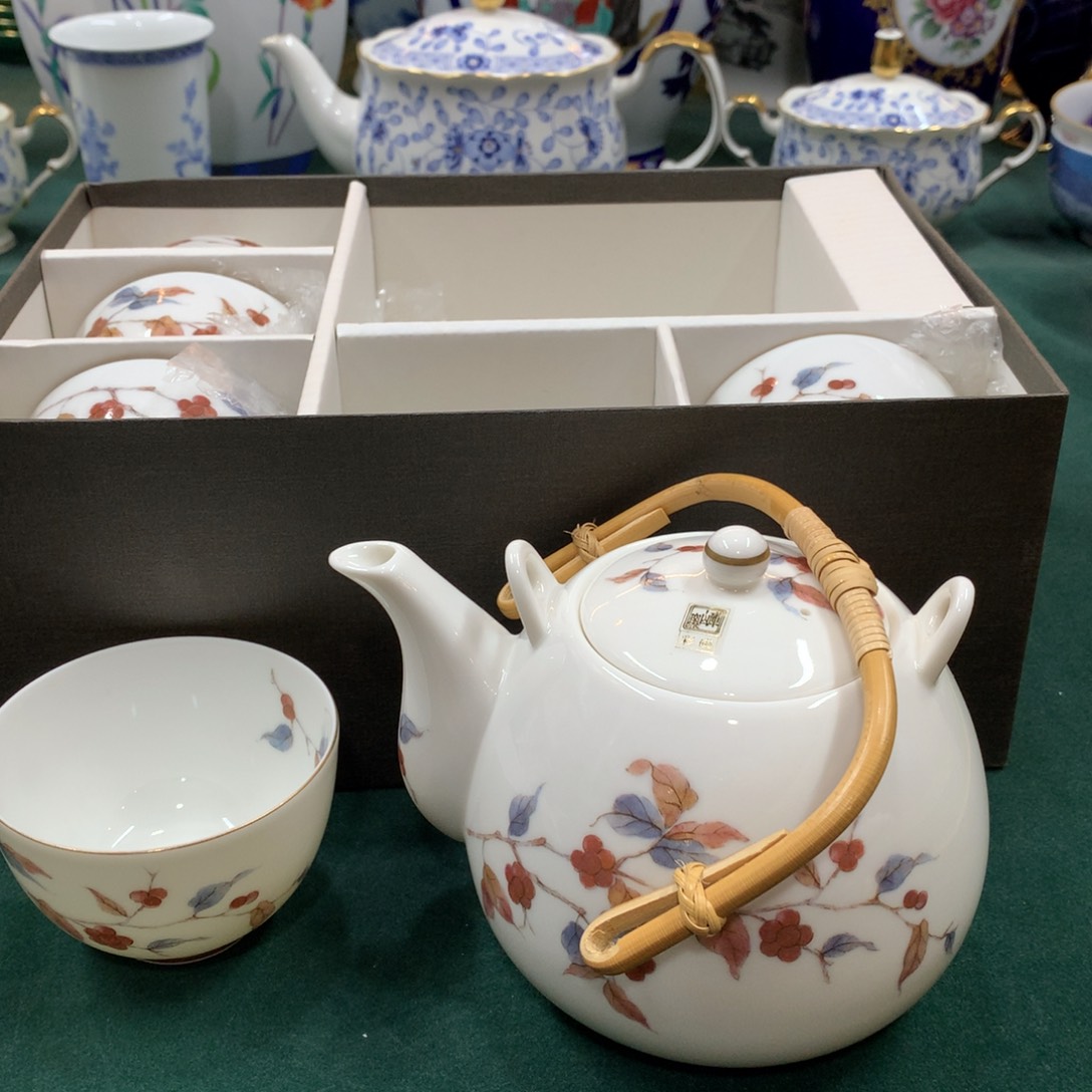 摆件全是大漂亮瓷器啊美美哒库山