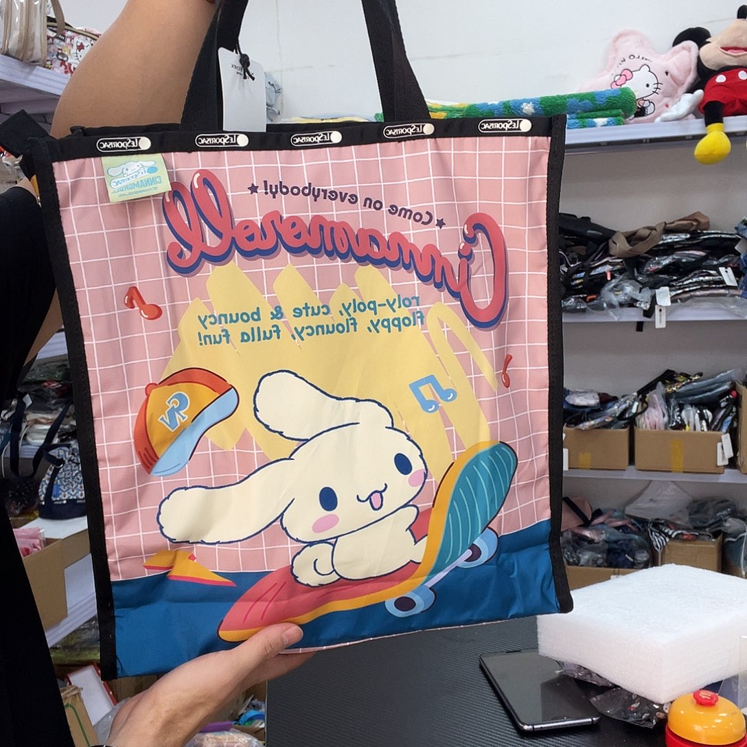 PU化妆包等产品和产品