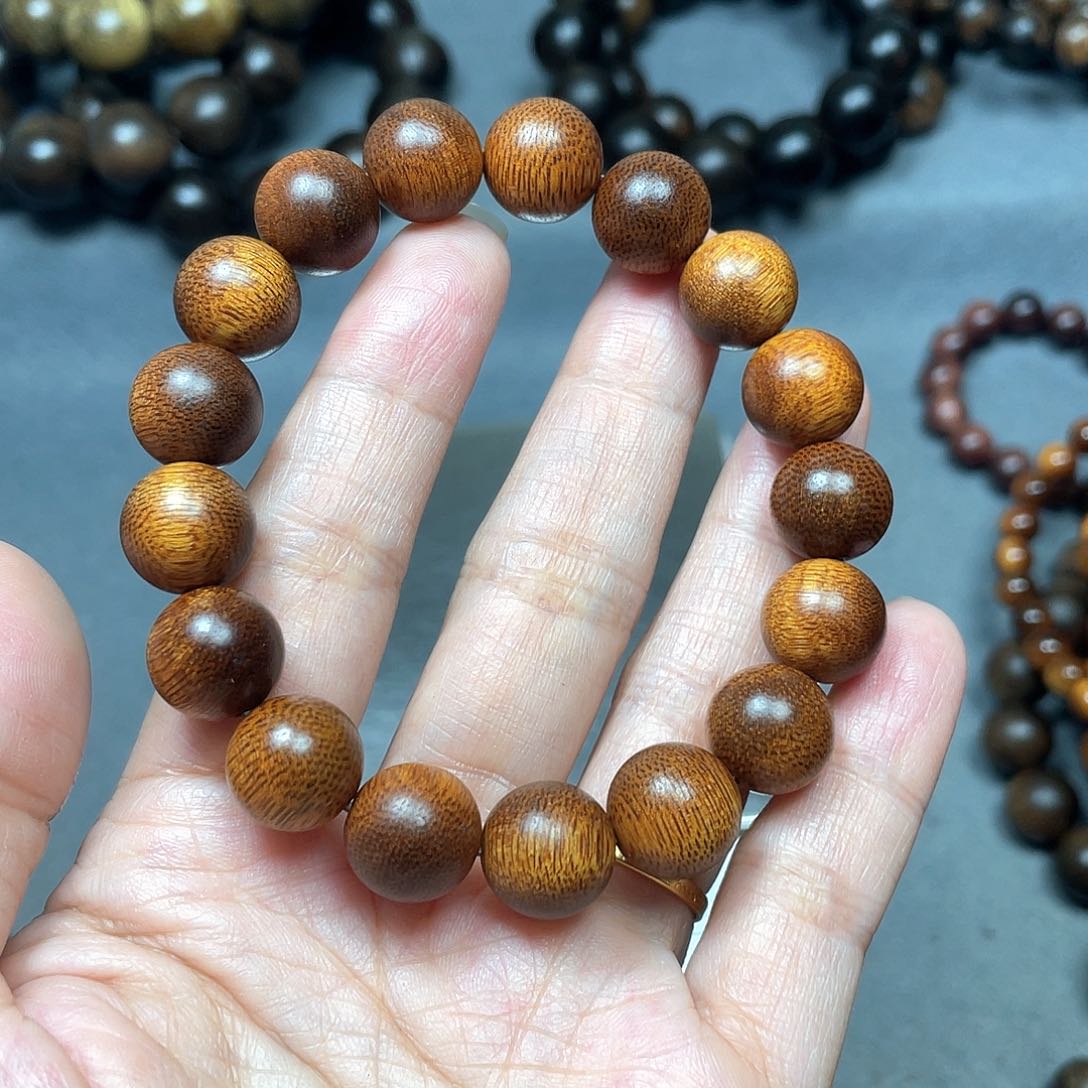 沉香手串马****姐富森红土1.2