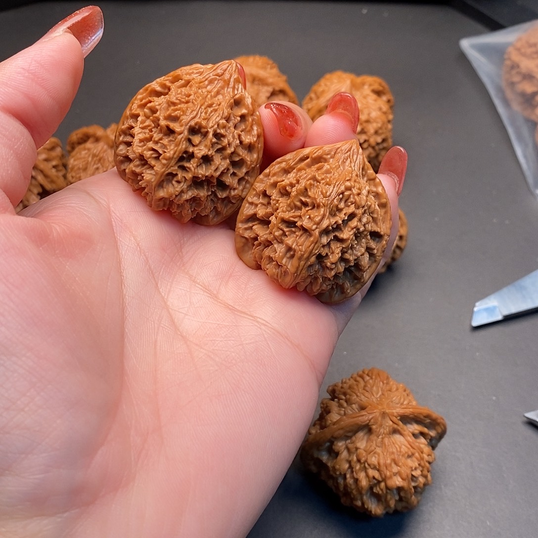 天***天把件桃核三角装满天星