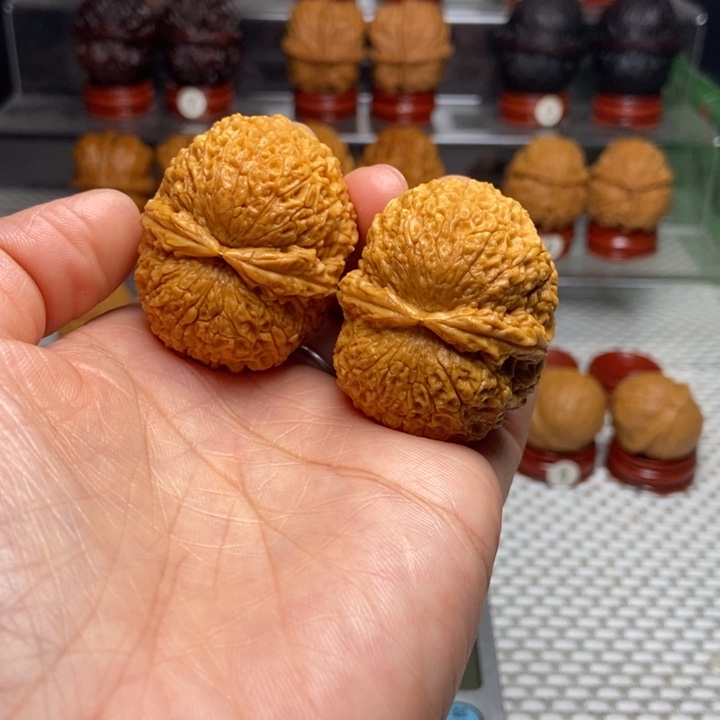 文玩核桃把件19麒麟元宝