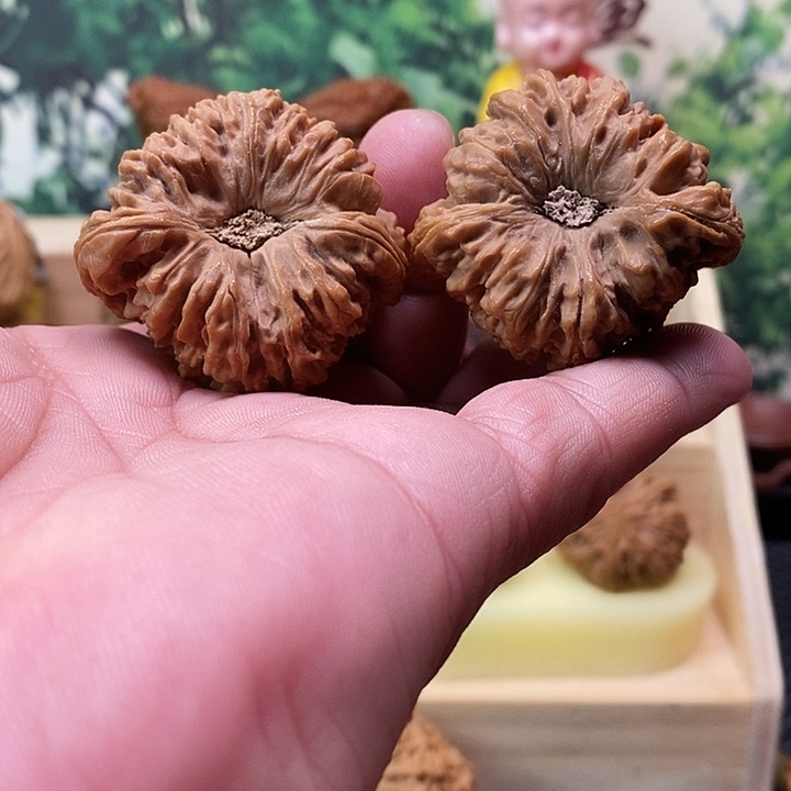 无***未文玩核桃吊坠拉丝酒杯木塞涿鹿南疆石