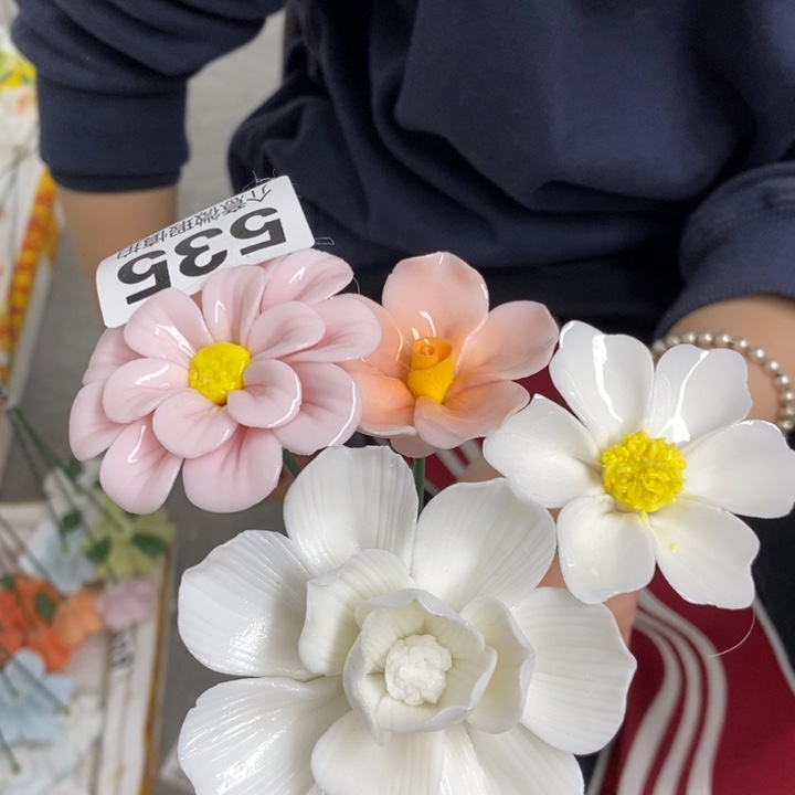 摆件陶瓷材料加工