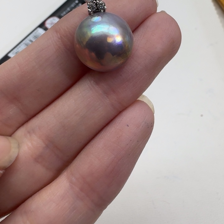 18K金镶嵌拼合珍珠（马贝珠）颈饰