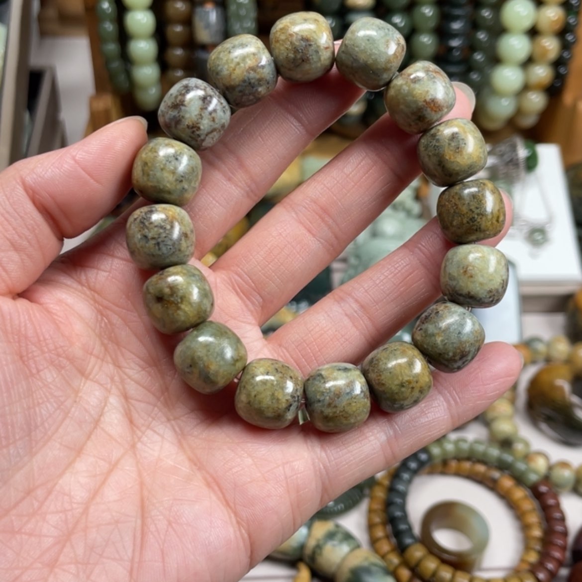 【闪购商品】岫岩河磨玉（透闪石质玉）手链未镶嵌