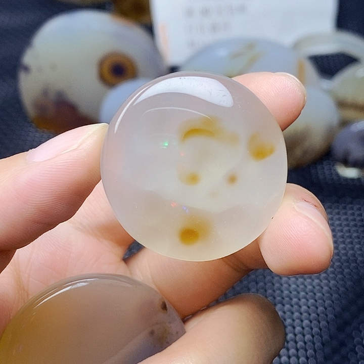 玛瑙/玉髓未镶嵌珠宝半成品